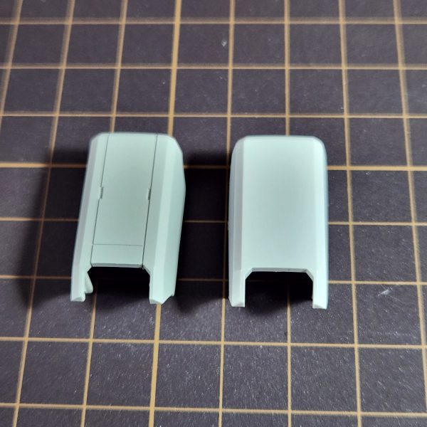 設定見ながら基本塗装までしていますが、この感じなら部分塗装とトップコートでも良かったのではと言う気持ちが、少しだけ頭をよぎって行きました。あと自分の好みで、パッと見でわからない様に手をかけています。（2枚目）