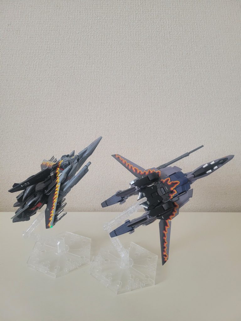 ファイアー01(デルタプラス)とウイングマンのファイアー02(ムラサメ改)&nbsp;バビューン！！