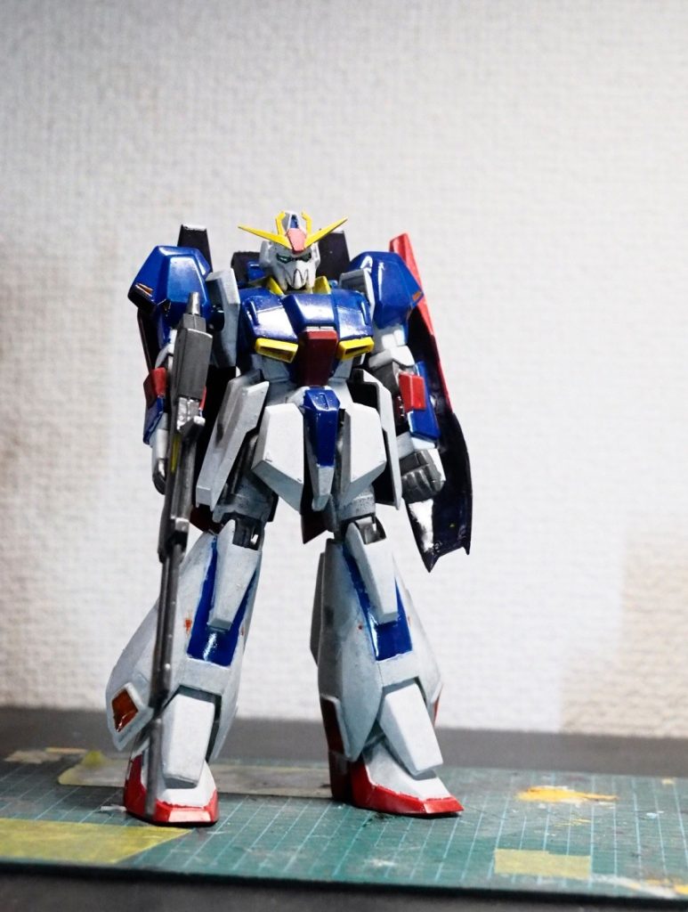 ・Z &nbsp;刻をこえて今回制作したZガンダム...実は私がガンプラハマりかけの頃にジャンクで購入したものなんです！実に6年の歳月を経て手を加えたものになります！