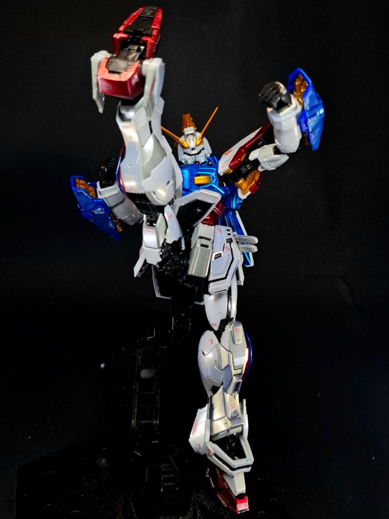 RG シャイニングガンダム–4枚目/制作者：鈴木　克海