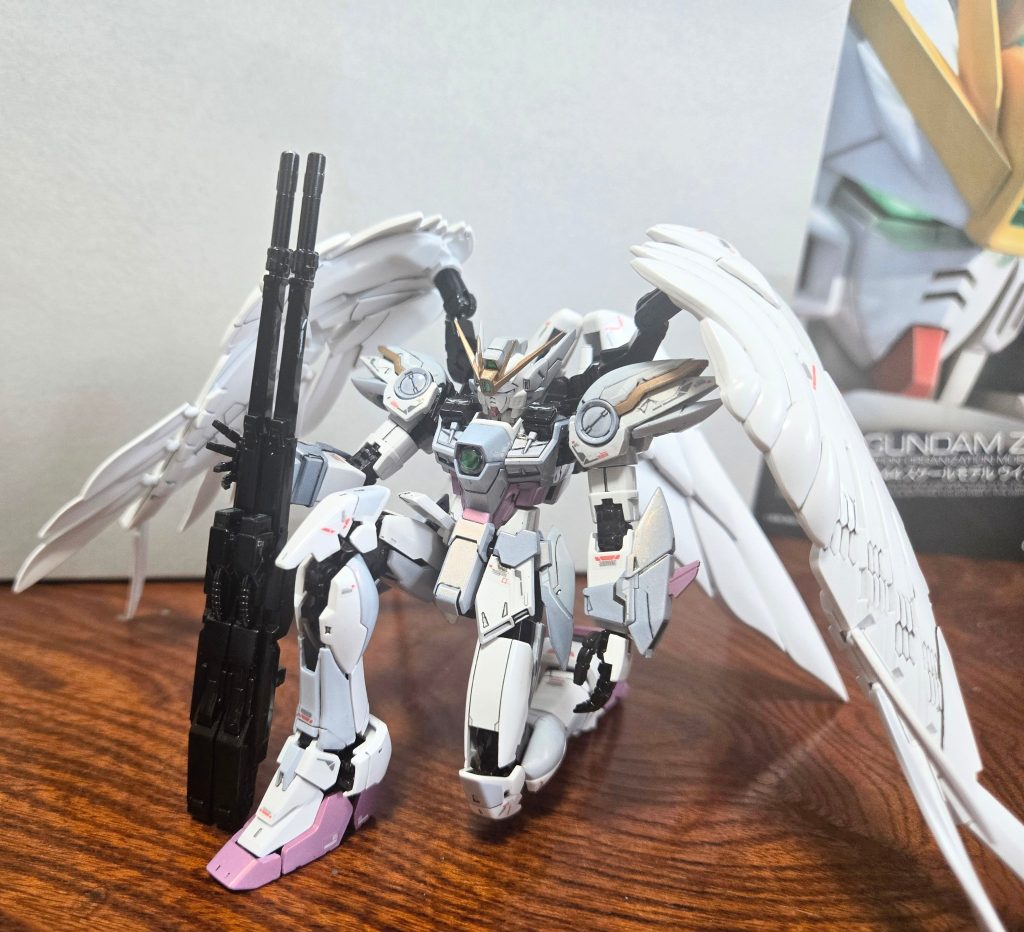 RG　ウイングガンダムゼロEW スノーホワイト