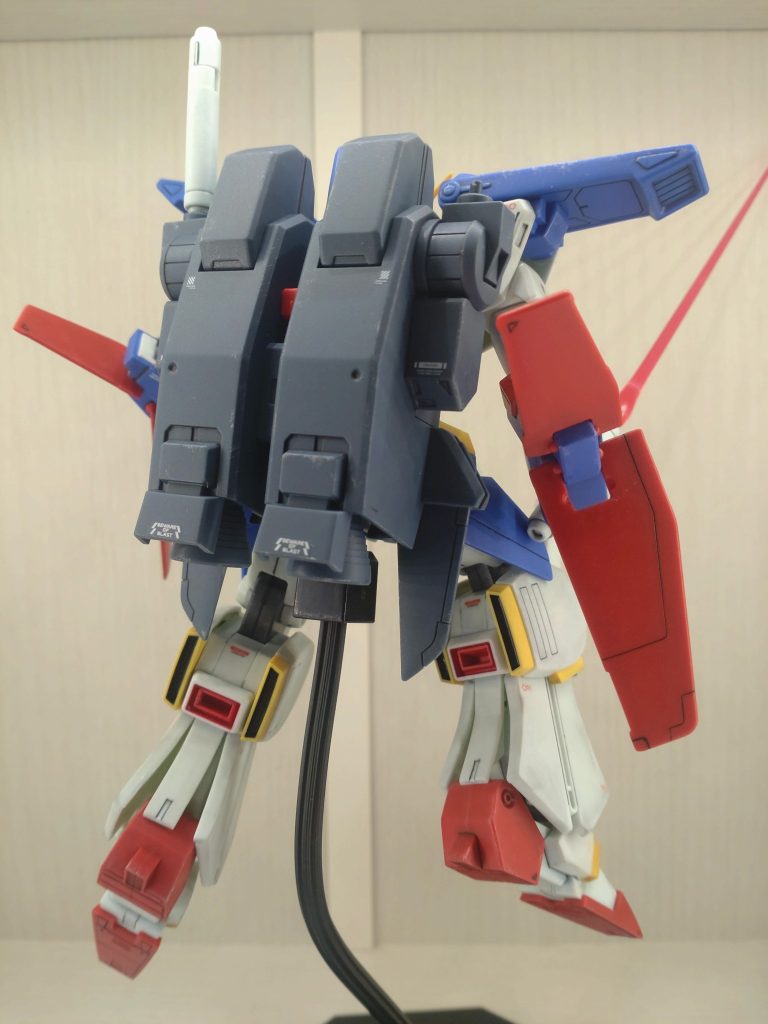 後ろから～