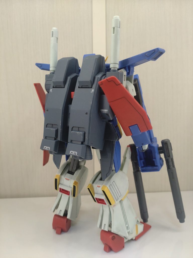 後ろから～