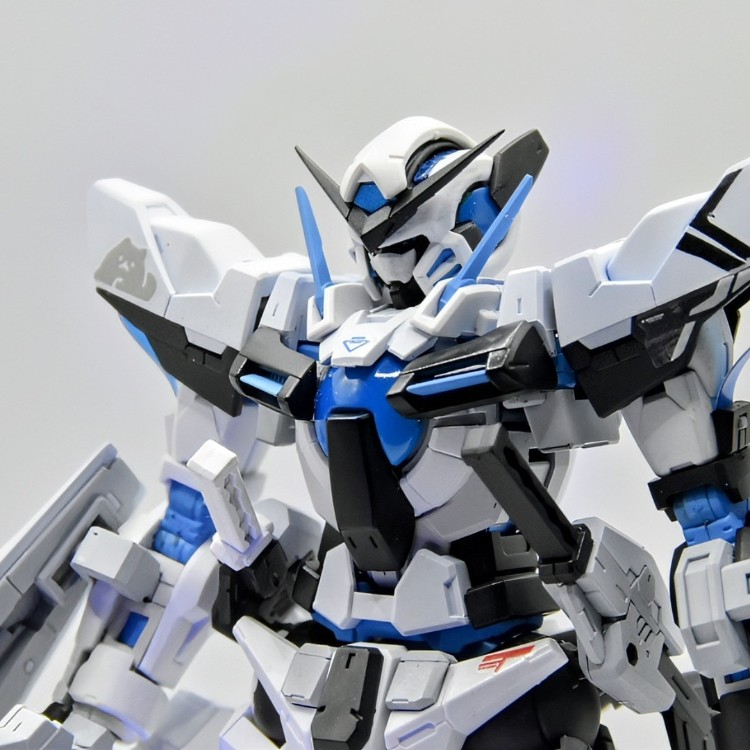 RGエクシア 白上フブキver 完成｜shinさんのガンプラ作品｜GUNSTA