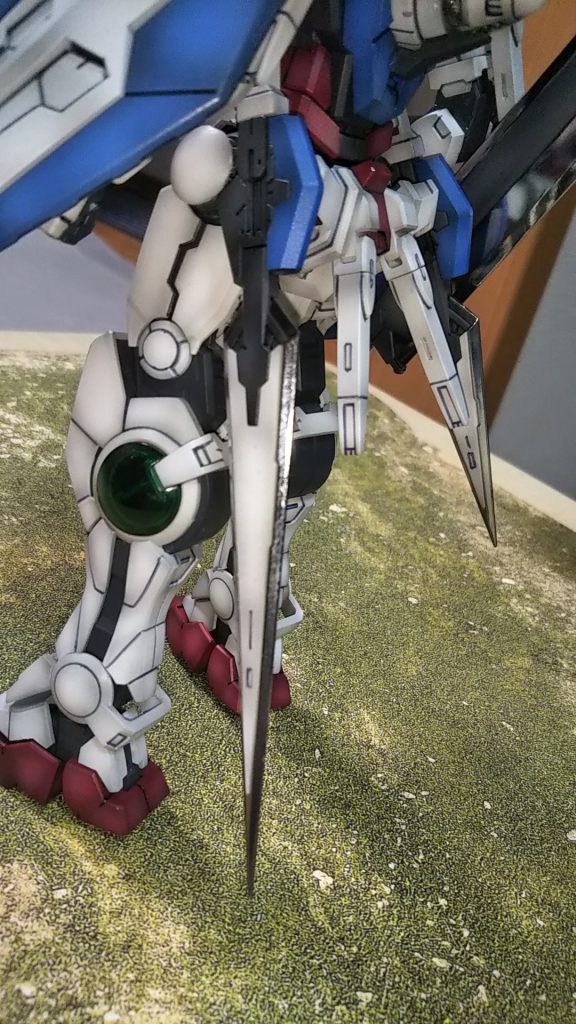 後ろ剣
