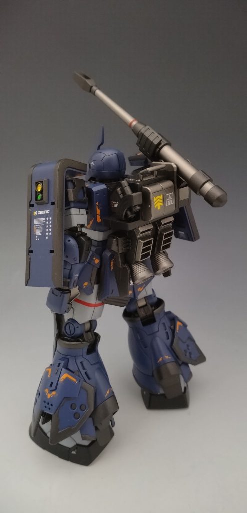 シールドにいつもの追加センサーと撃墜マークです。本当ならもっと撃墜してるんでしょうけど多いと下品になるでしょうから難しいですね。