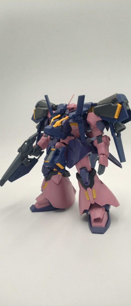 製作工程キルケ―の魔女みてハーラ・モーリーに脳を焼かれた私はメッサ―にフライトシステムつけらばあんなアリュ何とかに対応して生存できればいいなあ思いプレバンのヘイズルイカロスユニットにつけてみたらこのごつい閃光MSにあったので採用