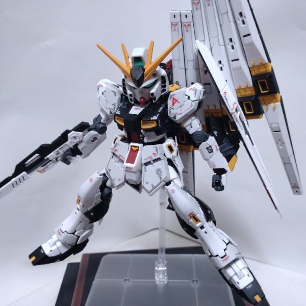 ν　GUNDAM