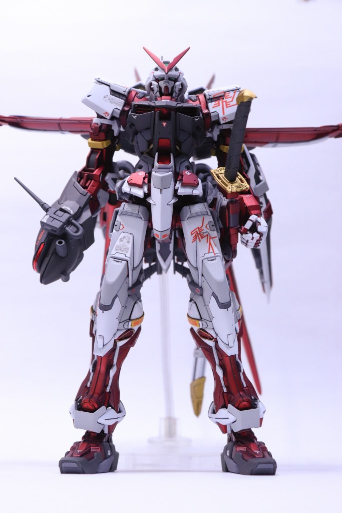 胸を張るように肩周りのフレームを削り、鎖骨フレームを大型化。＋首後ろを4mm上方へ延長（写ってませんが…）これで首周りのスカスカ感が解消できたかな？と。DAIGOさんの手袋風の塗り分けの為、別の物は使用しづらい為、キットの物を使用。そのままではイマイチなので手の甲を加工していますハイヒール加工&nbsp;