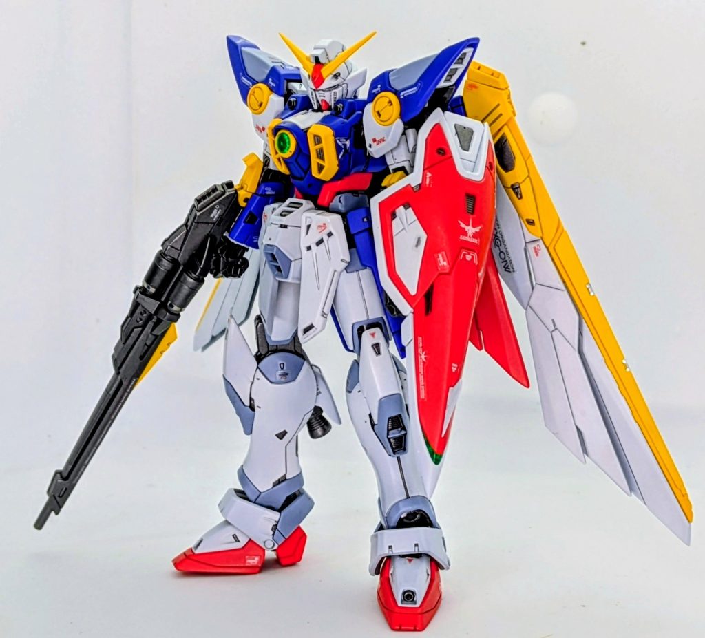 やはりウイングガンダムはカッコいいですね。
