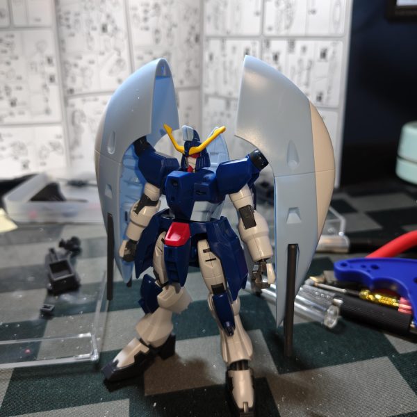 HGアビスガンダム×HGソードインパルスのミキシングと3Dプリンターでアビスインパルスをコツコツと作成中。実はミキシング、改造、3Dプリンター全て初めての挑戦になります。まだまだ手探りでの制作。難しいですが、とても楽しいですね✌とりあえず仮組みをして、シルエット部分と接続部分を大まかに作成して大きさを確認。とてもいい感じに接続できたので、ここから手を加えて左右に砲身のジョイント、スラスター部分も3Dプリンターで作ろうと思います。（3枚目）