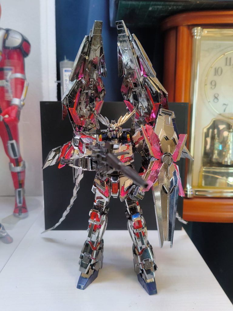 チョトだけ老害良いでしょうか？このモビルスーツ呼び名はガンダムユニコーン3号機フェニックスで合ってますよね！一つのモビルスーツに聖獣と神獣の名前を同時に付けるとは？どうかしているのか？流石の永遠の中二病の私でも渋滞し過ぎだと思うのですが。一角馬の上に鳳凰が乗ってるイメージで良いのだろうか？