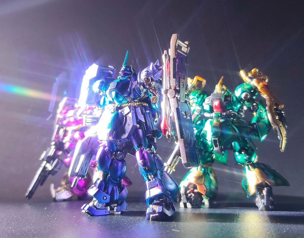 12.&nbsp;&nbsp;&nbsp;&nbsp;今年はスーパー戦隊が終了し、メタルヒーローものが復活しましたね。なのでそれを祝ってこちらのアーティファクトでもメタルヒーロー調？に。写真はうちのギャバンと、シャリバンと、シャイダーです。
