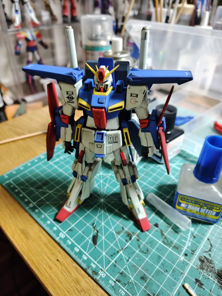 簡単フィニッシュで楽しみながらゆっくり制作してます。最近はガンプラ購入しやすくなりましたね。良きことです。