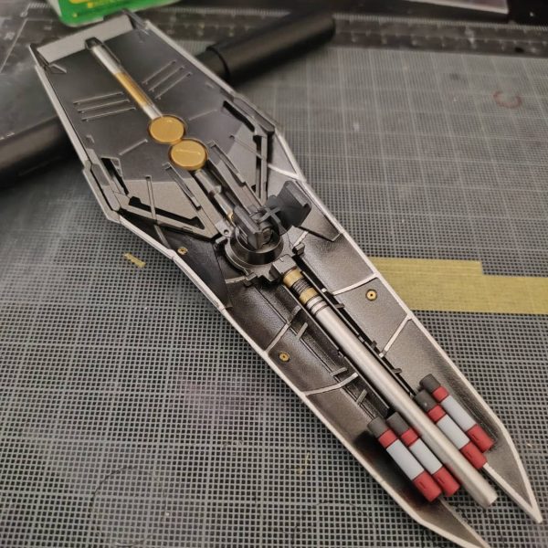 武器類の塗装完了しました。いよいよ残すところは、フィンファンネルのみとなりました。今週中には終わるかな…（5枚目）