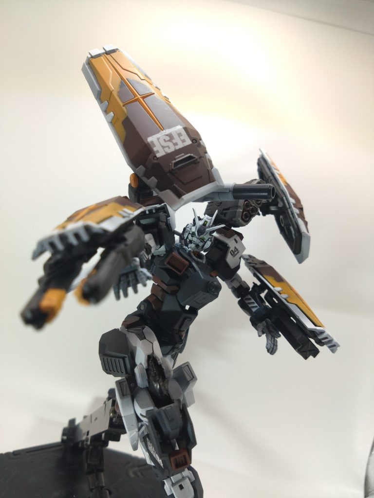2連ビームライフルで攻撃！GQuuuuuuXのものをふたつ使っています。