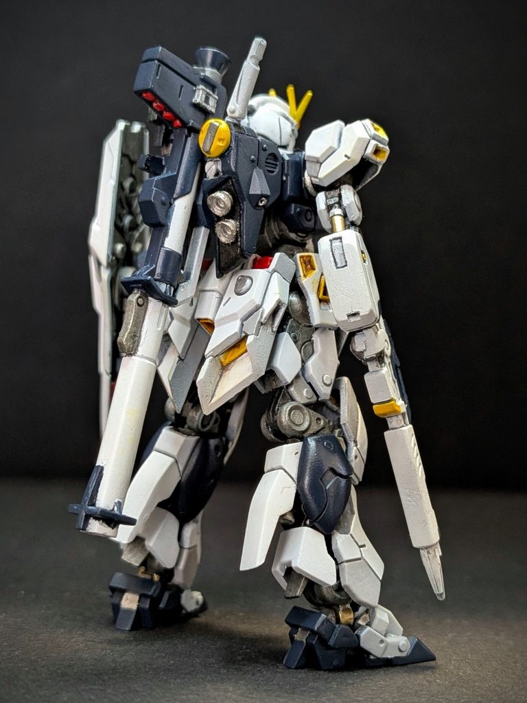 νガンダムは背面もかっこいい！！今回のシリーズはアーティファクト的なアレンジは控えめな感じですね