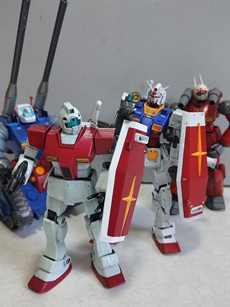 ガンタンク、ジムガンダム（Origin）ガンキャノン、連邦軍のモビルスーツ並べました