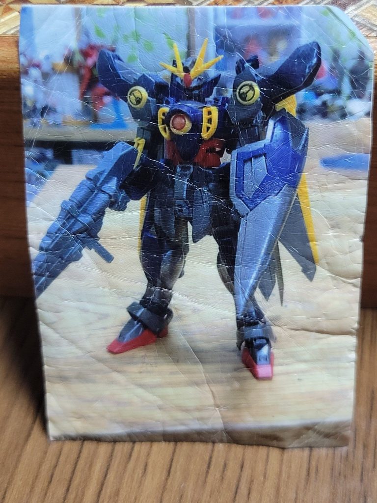 中学の時に作ったオレガン「ウィングガンダムレイヴン」の後継機になりますもう大分前なので写真しか残っていませんが…あの頃やりたかったこと、今だからできること。レイヴンゼロにはそれらが沢山詰め込まれています。かなりお気に入りです前置きが長いと嫌われますのでね、作品をどうぞ↓