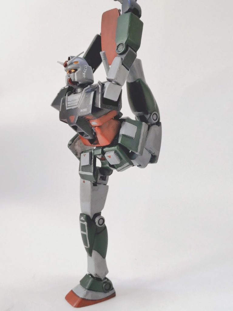 バレエを踊るおっちゃん。一流のMSたるもの、戦いだけが能ではない。武芸一般も心得てこそなのだ。