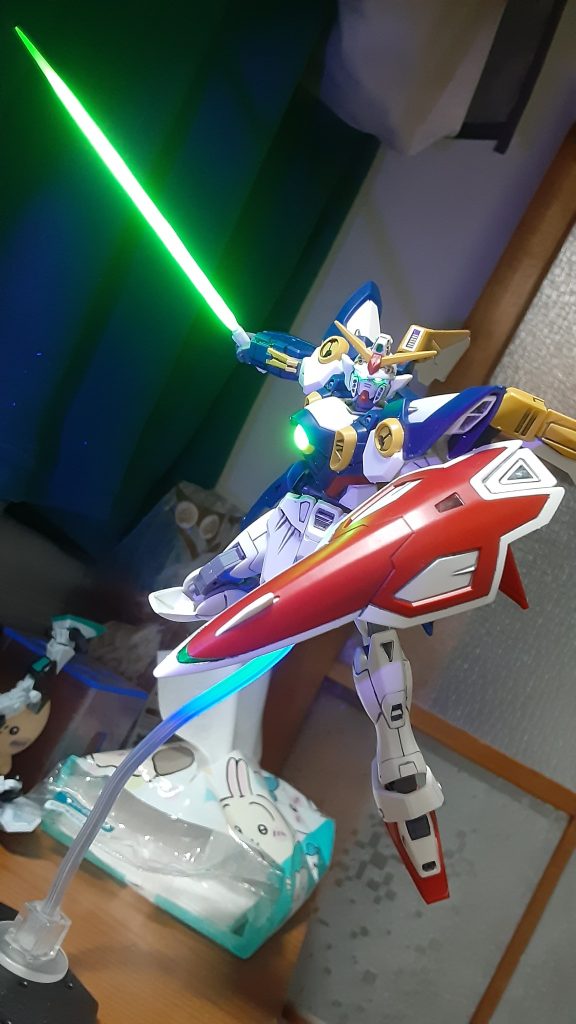 EGウイングガンダム