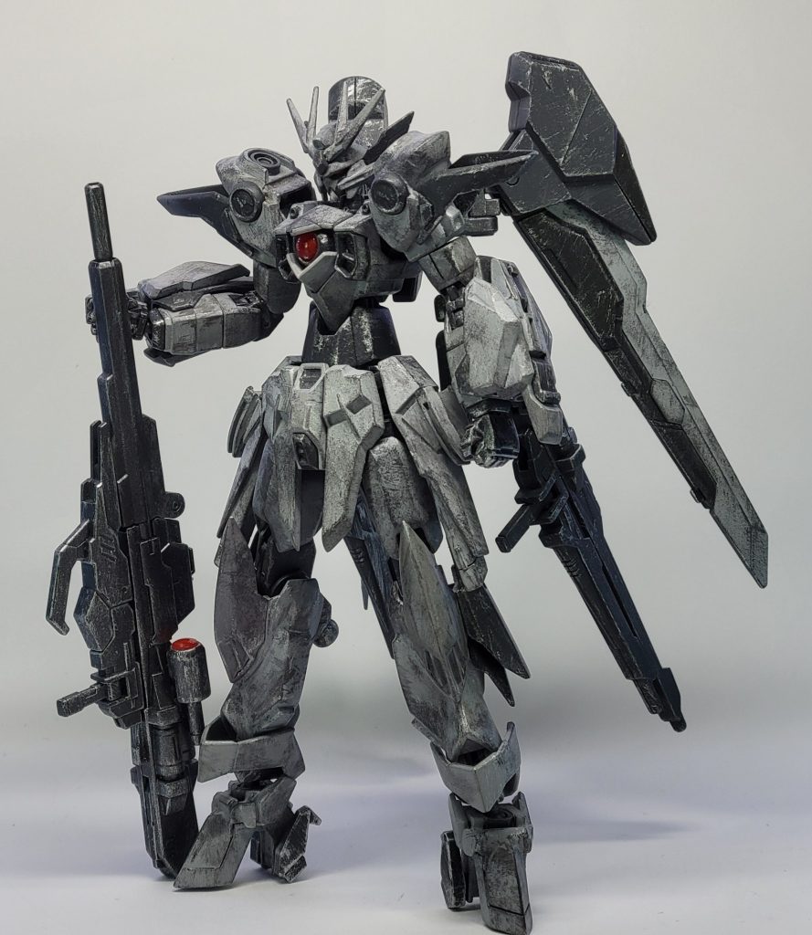 まずは前後から。メインカラーは大胆にグレーサフをそのまま使用以前作ったウイングガンダム(https://gumpla.jp/hg/2440948)では部分的にでしたが、今回は全体に使ってます自分、グレーサフの色味に可能性感じてまして………　え？めんどくさがりなだけ？いやいやまさかそんなそんな