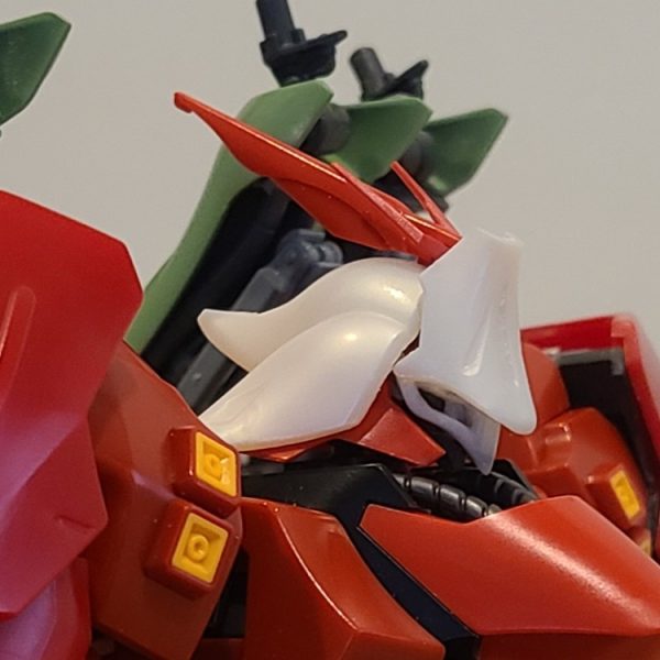 やっとこさ気に入る形になりました！(;´д｀)今回も長かったねー頭部はアクシズふみなのパーツで形状変更。ヤクトドーガに寄せながらシャア大佐をイメージしています。脚部はバイカス2号でスッキリと。宇宙用MSなのでこれで良いかと。今年の紅白こそ。。。Σ☝️(´∀｀；)それフラグなー！！！汗（1枚目）