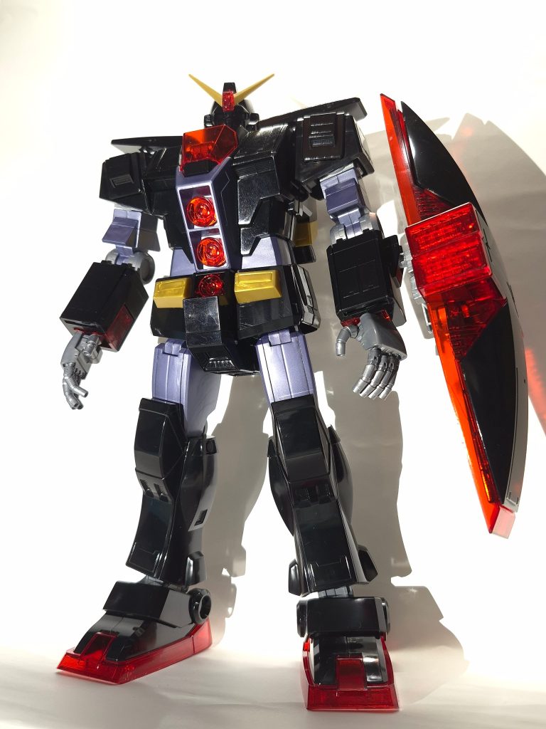 仮組状態。黒塗りの高級車みたいですね。このままでもかっこよかったんですが・・・。