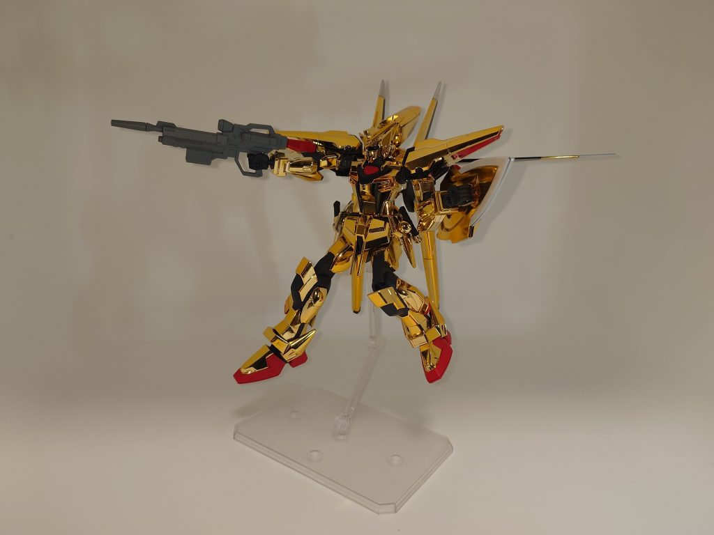 SEED系の機体ならとSEED撃ちさせてみたんですけど可動（特に股関節）があんまりできなくて全然できてません。