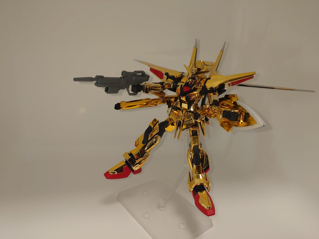 メッキパーツも一部サーフェイサーですが塗分けをしています。&nbsp;