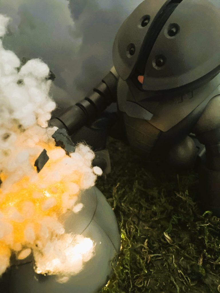 つぶ綿で爆炎を表現したバージョンです。
