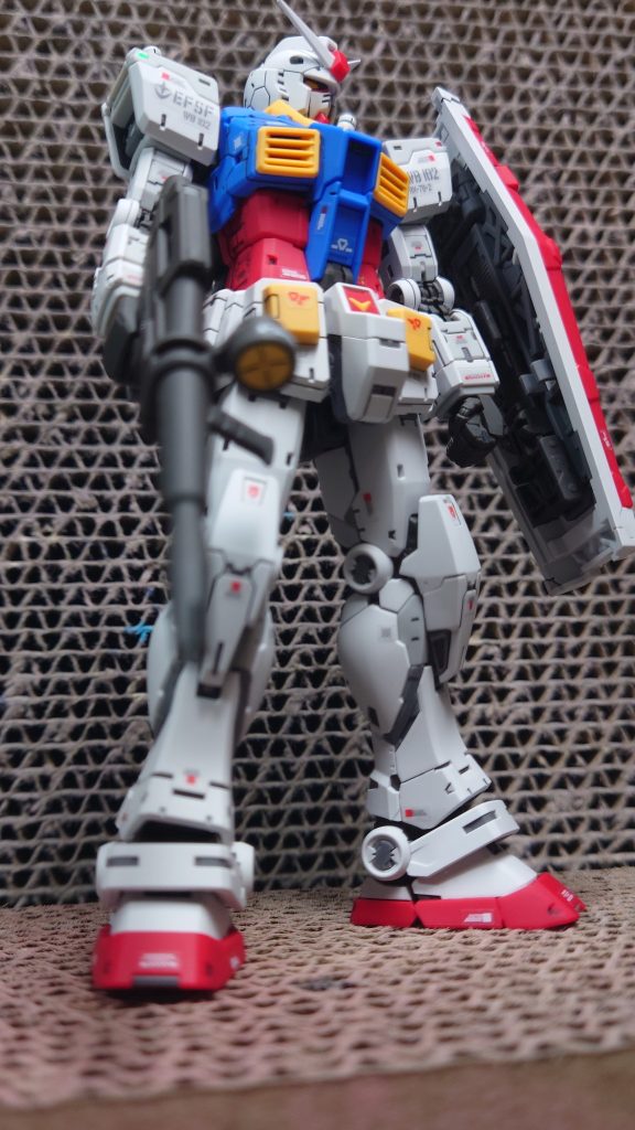 ガンダム　RG Ver.2–4枚目/制作者：あれく myT 積みプラ崩したい