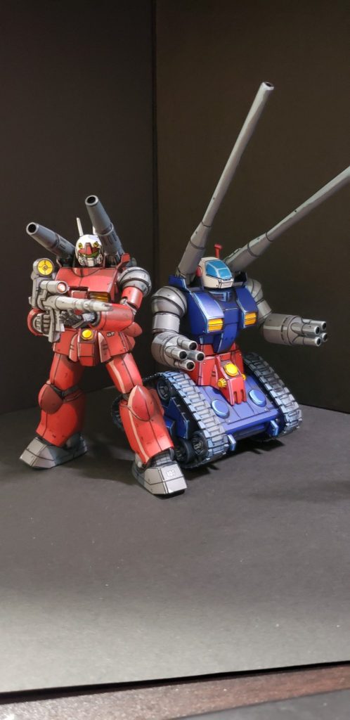 ガンダム抜きだと銃口だらけな、カイとハヤト機。