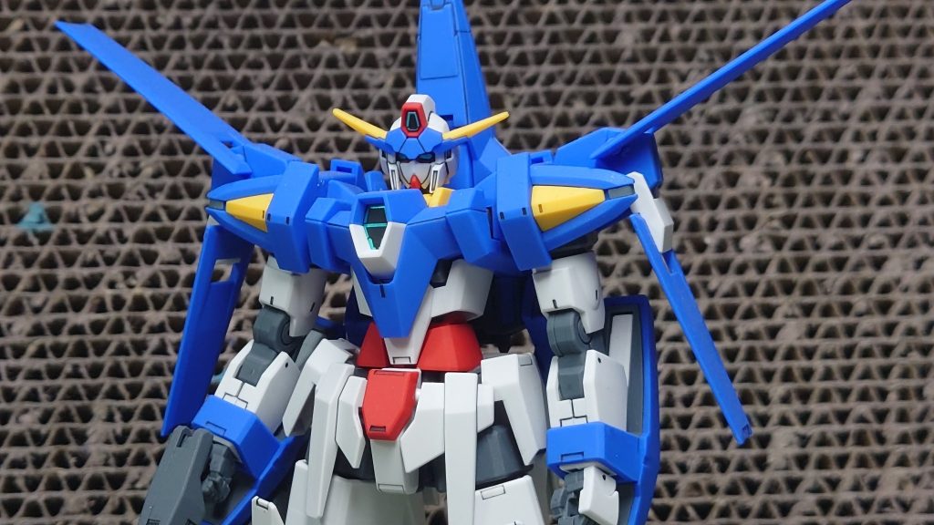 ガンダムAGE３–3枚目/制作者：あれく myT 積みプラ崩したい
