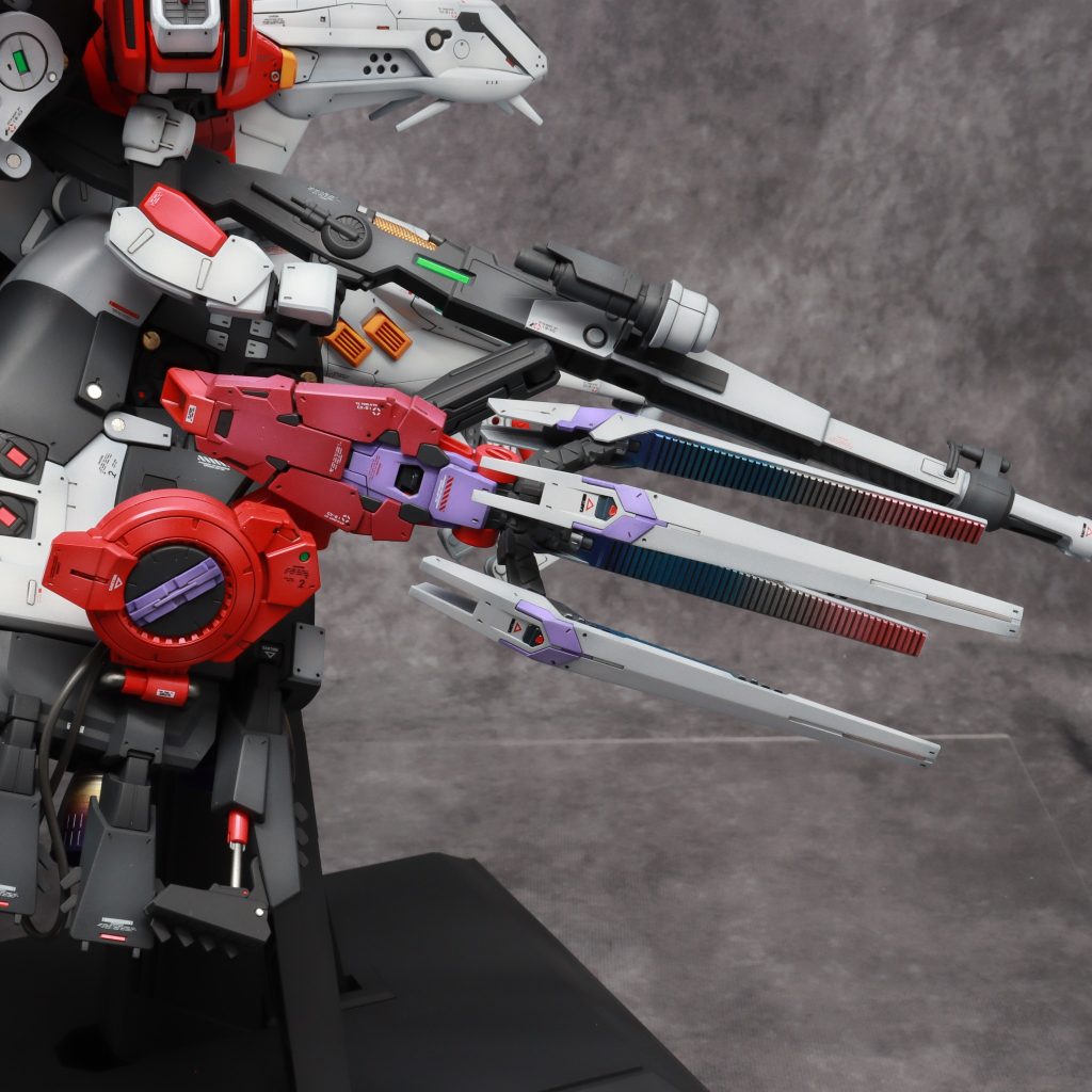 1/100 MASTER GRADE ディープストライカー–4枚目/制作者：Dangomushi