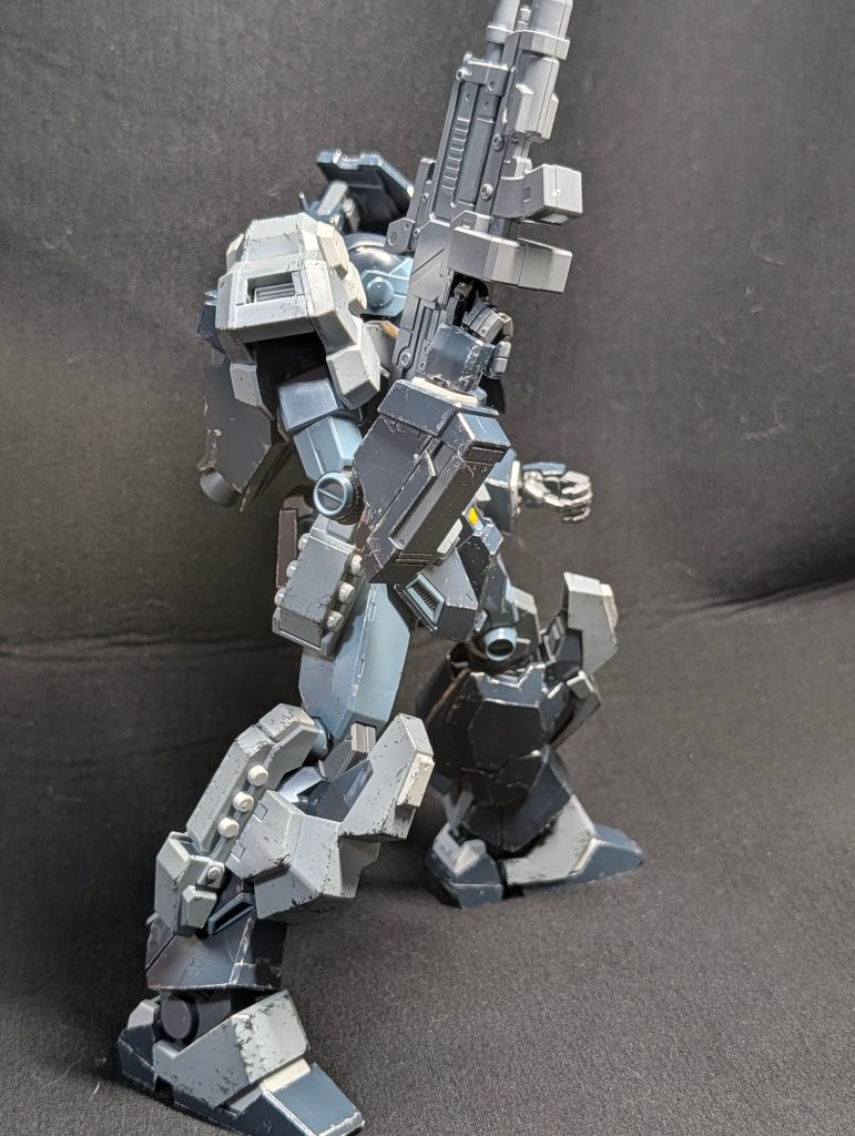 ジェスタキャノンの追加装甲無しだと、少し線が細い機体ですが、追加装甲有りだとマッチョになりより好みの機体になりました。
