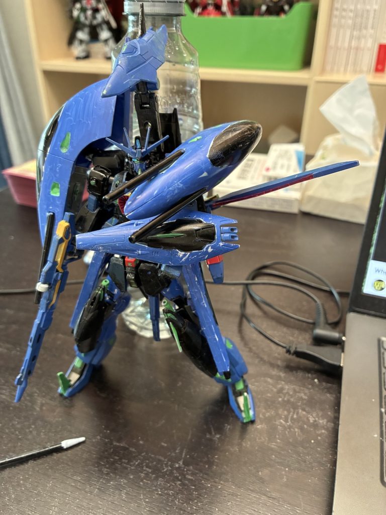 バインダーはこのように近距離武器として運用することができます。