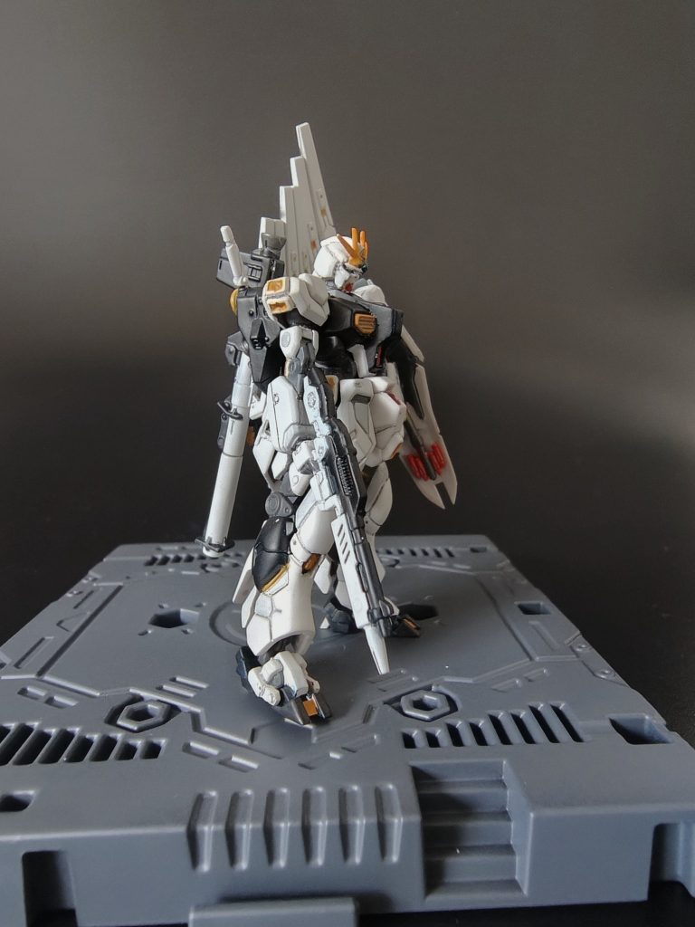 アーティフアクト　νガンダム–4枚目/制作者：ohal9000