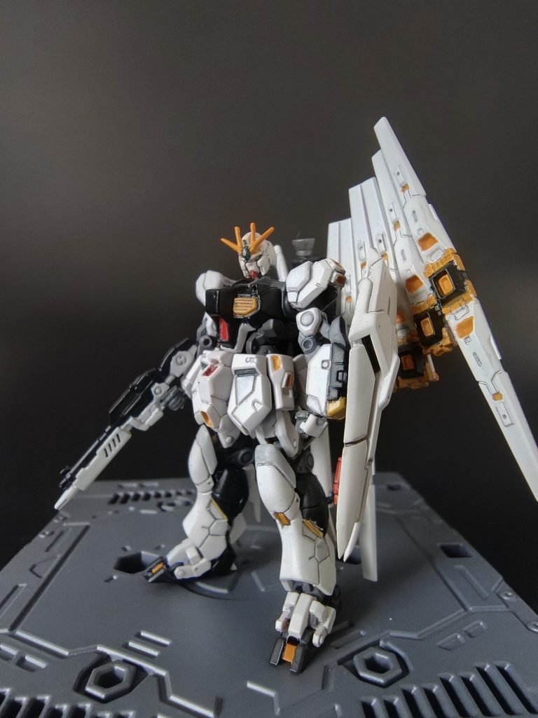 足を開けるように接続を変更　顎も引けるようにしてます