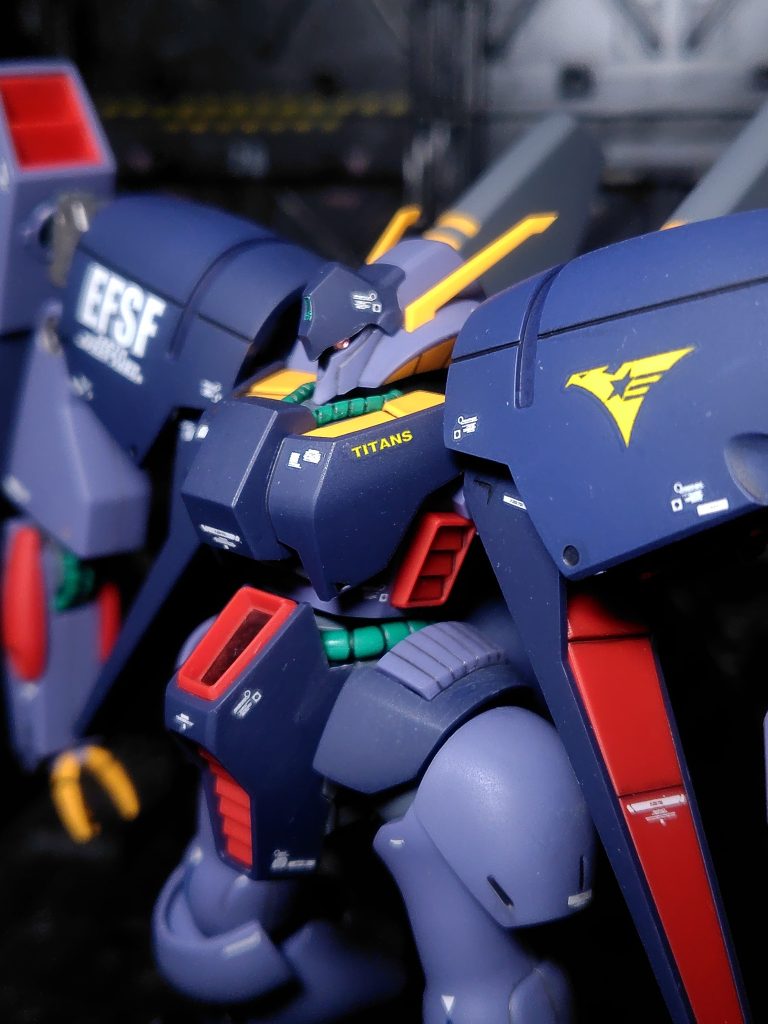 モノアイはHアイズ＋ラピーテープ。可動はしません。