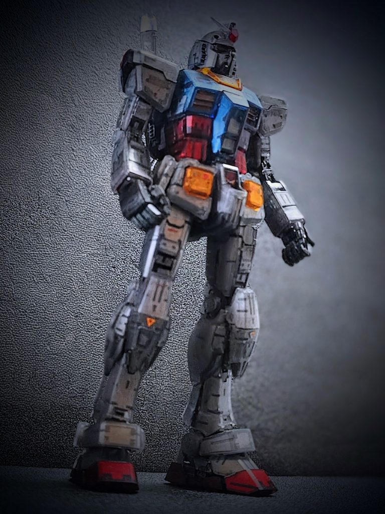 前面カット（別アングル）。デカールはVer.3.0のものを使用しつつ、一部他のガンダムデカールのものも使用しています。