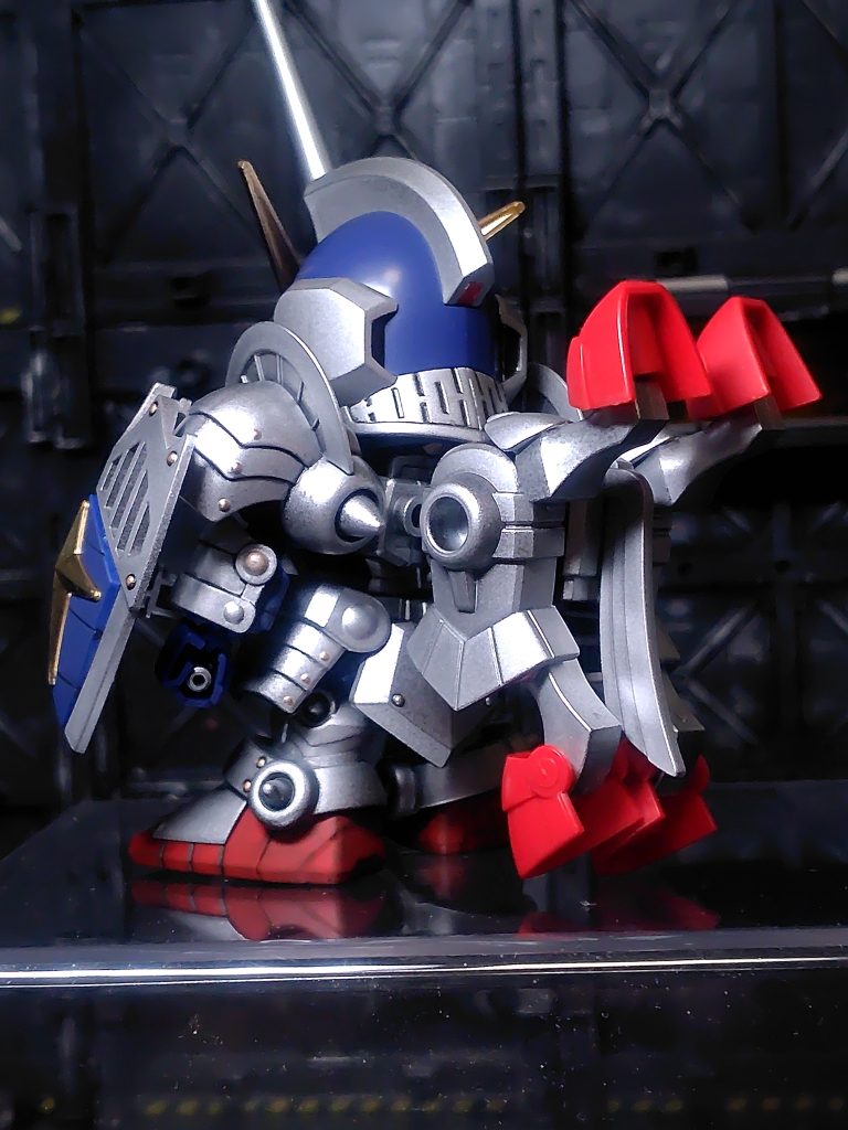レジェンドBB 騎士ガンダム–3枚目/制作者：りゅあり