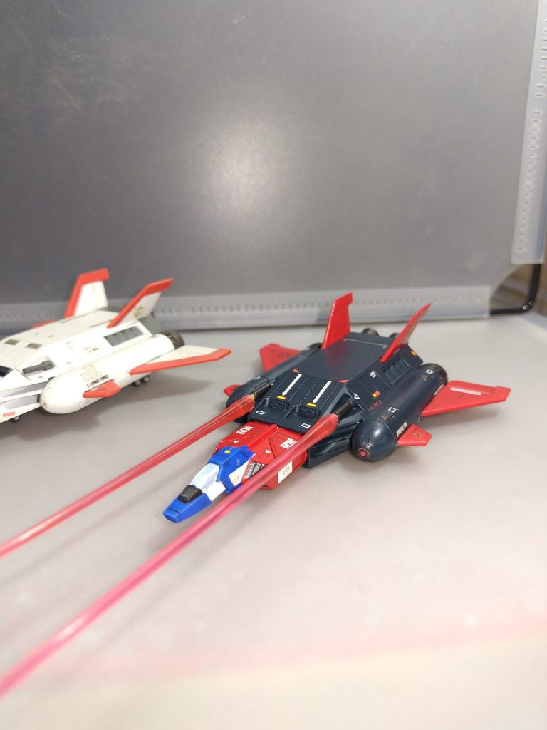 ビームはMGガンダムよりサーベルを流用しています。