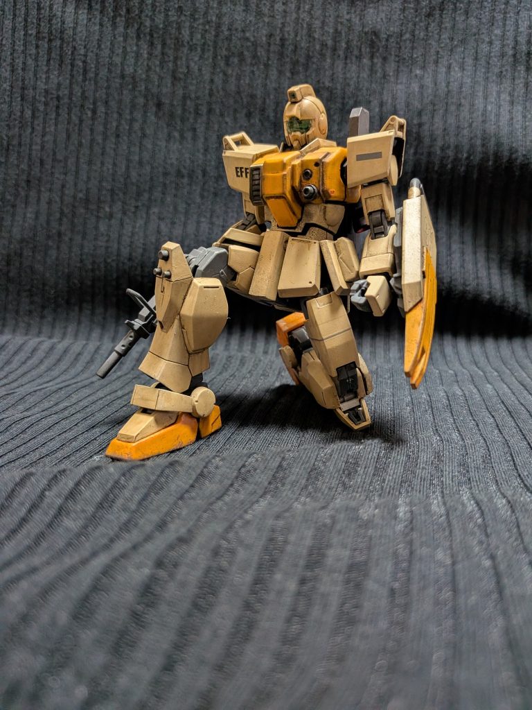 量産型の陸戦機は妄想が膨らむので作ってて楽しいですね