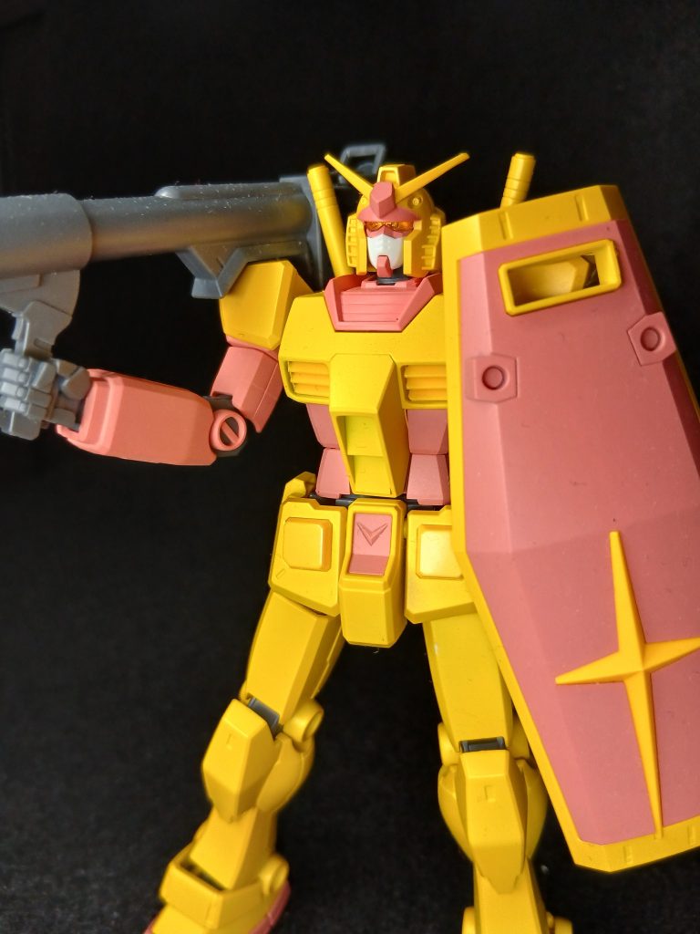 ですが、出来上がるとなんて可愛いのでしょ(gundam-kao3)