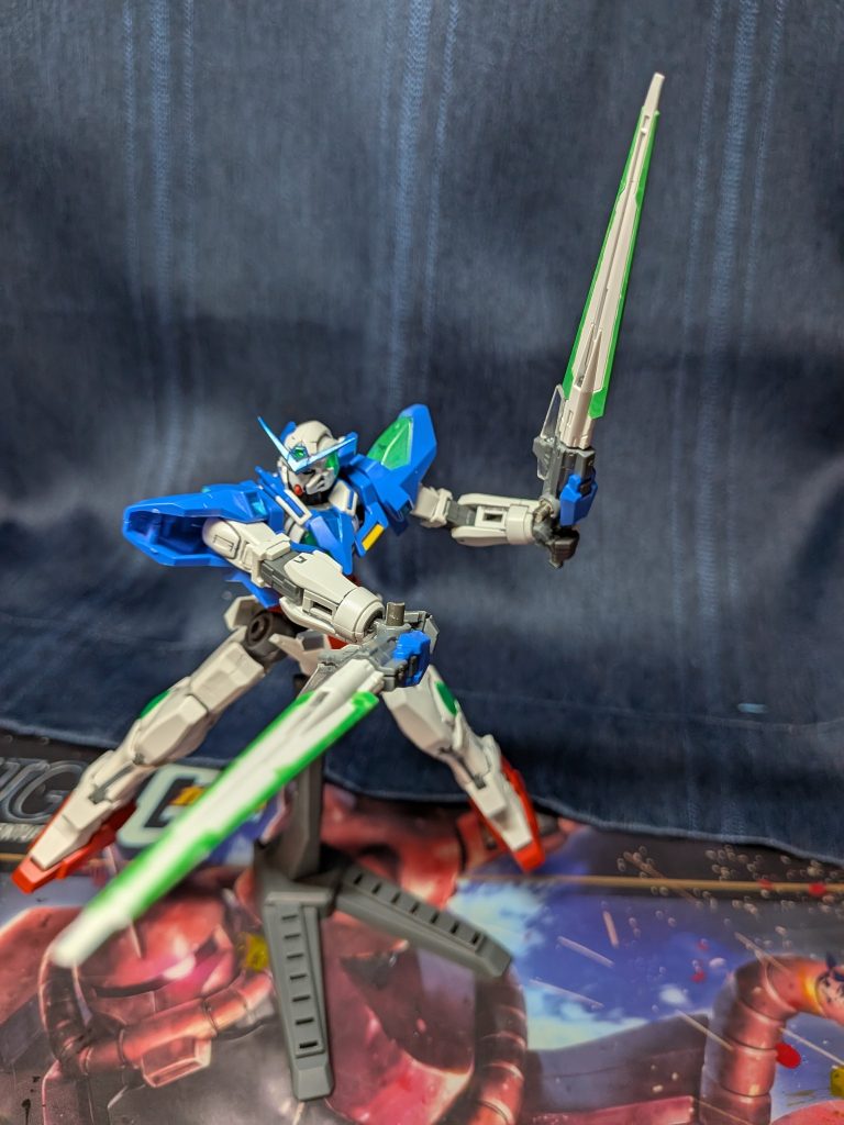 GN012/Rガンダムエクシア2リペアは先代であるエクシア2を改修したガンプラである。大幅な武装削減や軽量化で機動力を確保した機体だ。そのためシールドを装備しておらずGNソードII改弐とビームサーベルダガーのみとなっている。GNソードII改弐は先代と変わっていない。