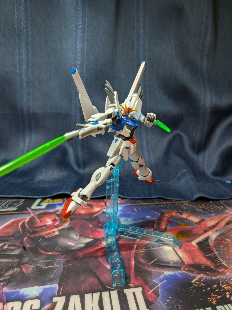 最後にポージングをして〆！今回はF91のバランスを変えずに改造できたと思います！それではまた次回！