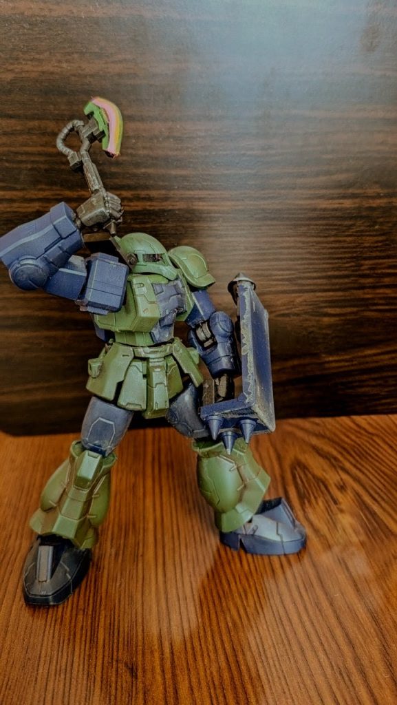 gフレームザク1にウェザリングカラーで汚してみました。