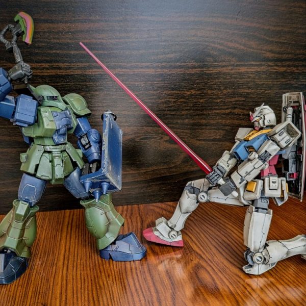 対決　RX-78-2 ガンダム 　BEYOND GLOBAL vs  GフレームFA 9　ザク1