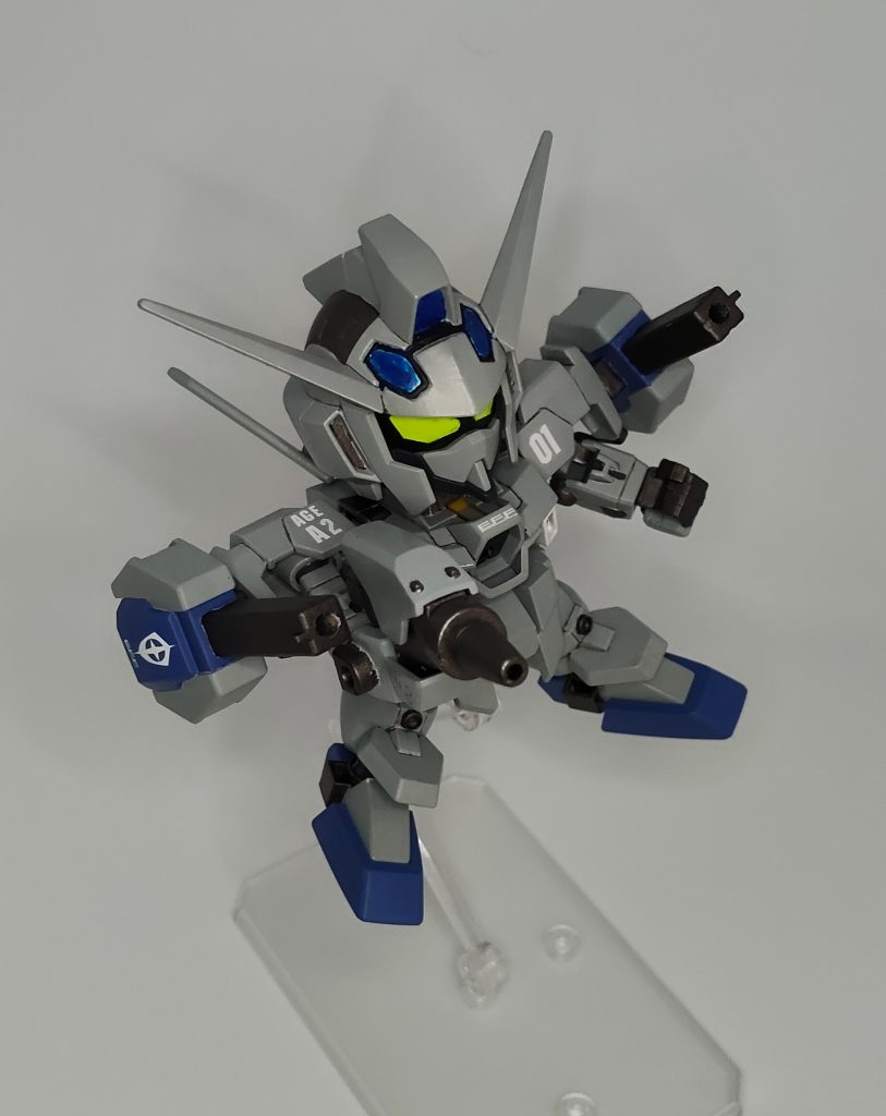 ウェア専用の武装は両肩のスーパードッズキャノンです。